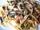 Tarif Kremali mantarli yassi spagetti̇