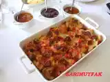 Tarif Kahvalti masam ekmek pi̇zzasi ve kaşarli domatesler