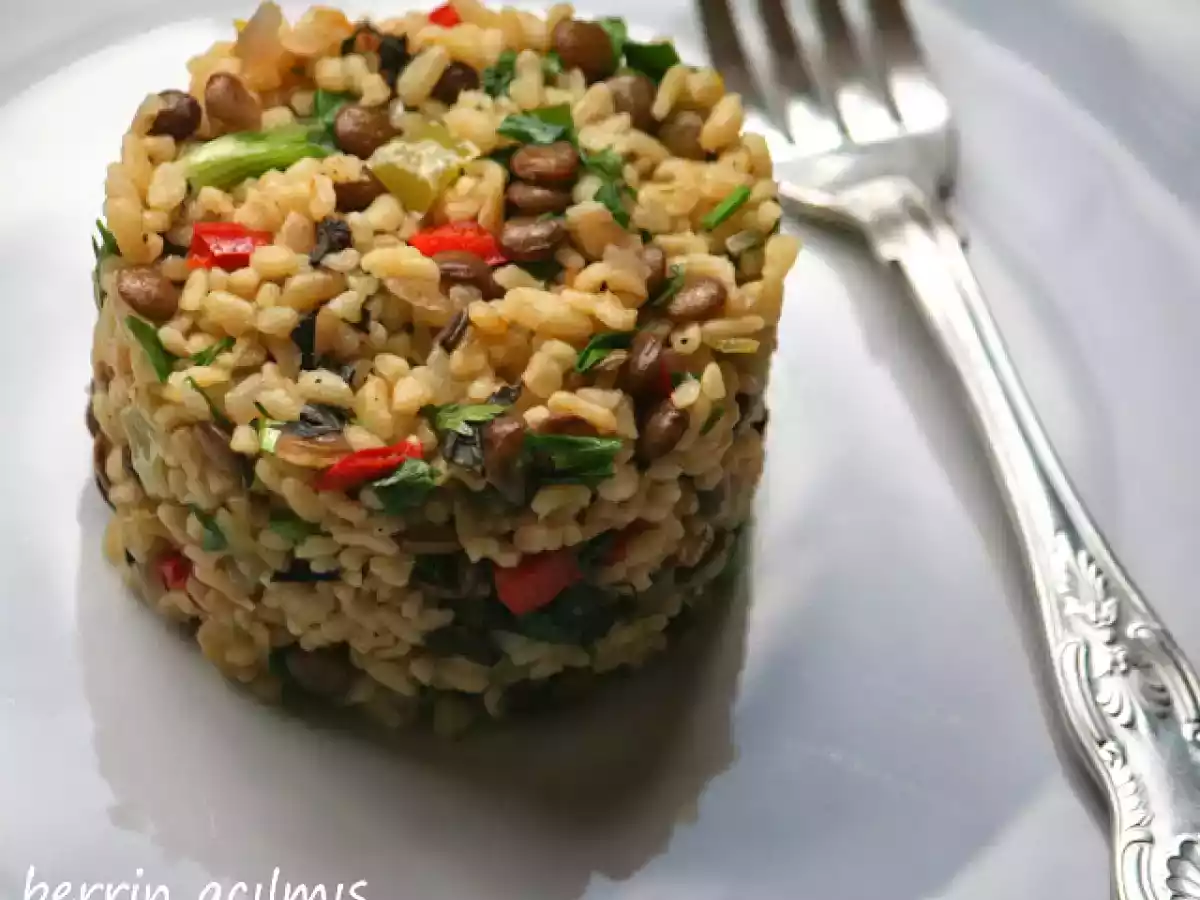 Otlu - yeşil mercimekli bulgur pilavı......
